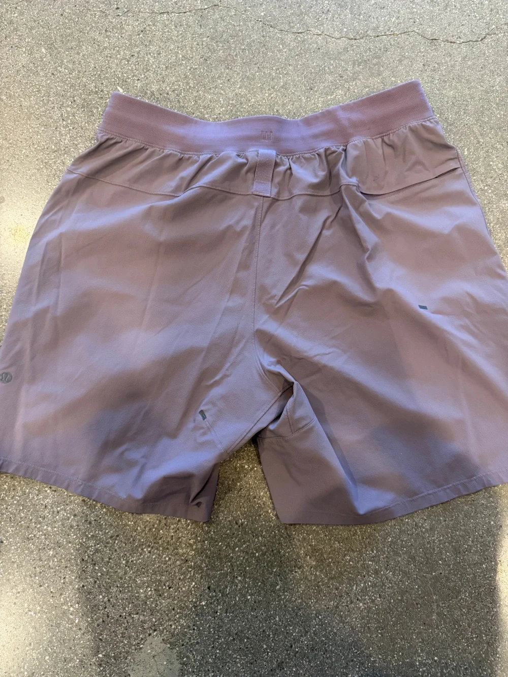 Lululemon Men's Athletic Shorts - Lavender Performance